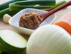 韩国传统食品大豆、巴斯德和蔬菜，米索