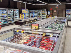 2021年4月1日，西班牙韦尔瓦：超级市场结冰区