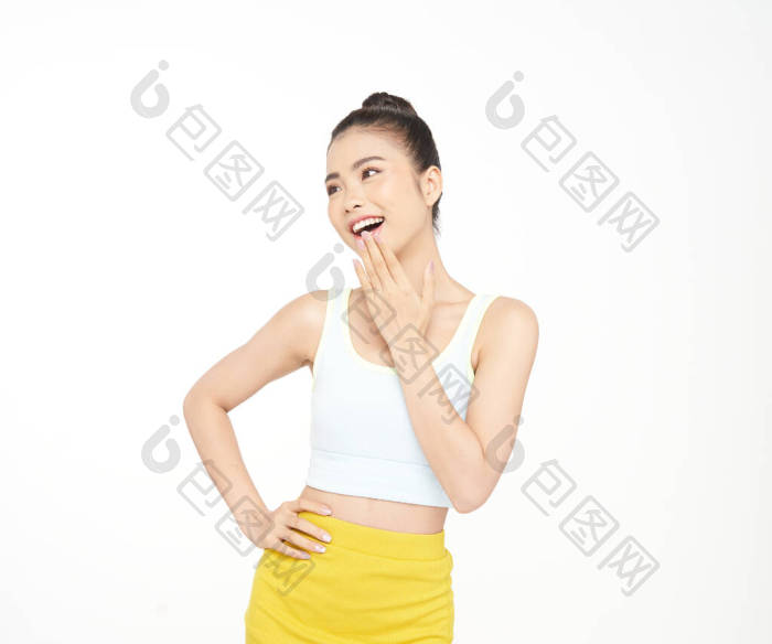 亚洲漂亮的年轻女子手握手势面容俊俏身穿运图片-包图网企业站