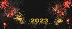 新年快乐派对2023,喜庆的背景横幅全景长篇红灯火通明,色彩斑斓,色彩斑斓