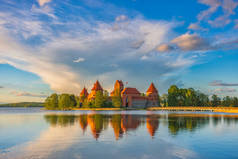 立陶宛Trakai城堡美丽的夜景图像