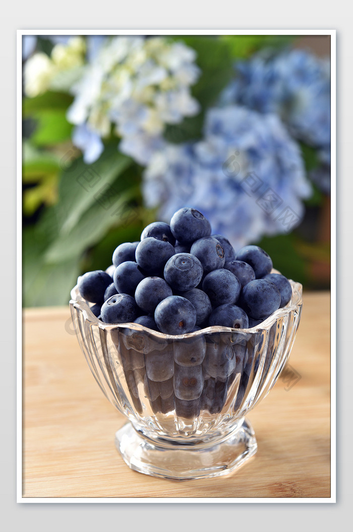 蓝色美味水果蓝莓摄影图片