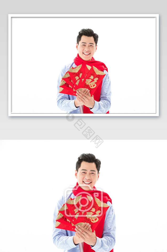 新年年轻男性手拿红包祝福图片