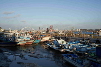 港口钓鱼船景观轮船场景图