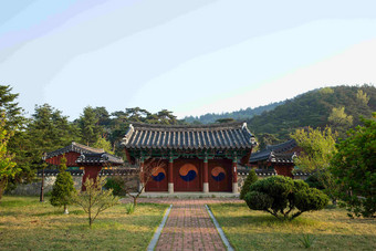 韩国<strong>深山</strong>寺庙建筑风景摄影图