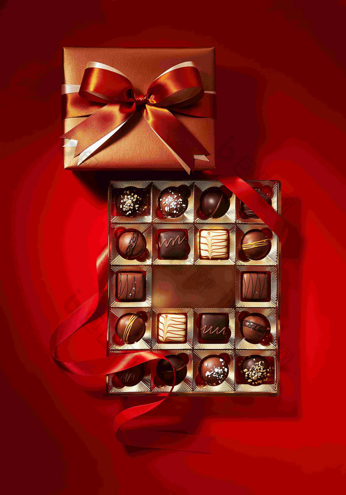周年纪念日浪漫的丝带红色巧克力礼物盒