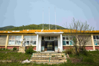 关闭下来<strong>学校</strong>Gyeongsangnamdo