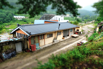 韩国山区村庄住房建筑结构摄影图