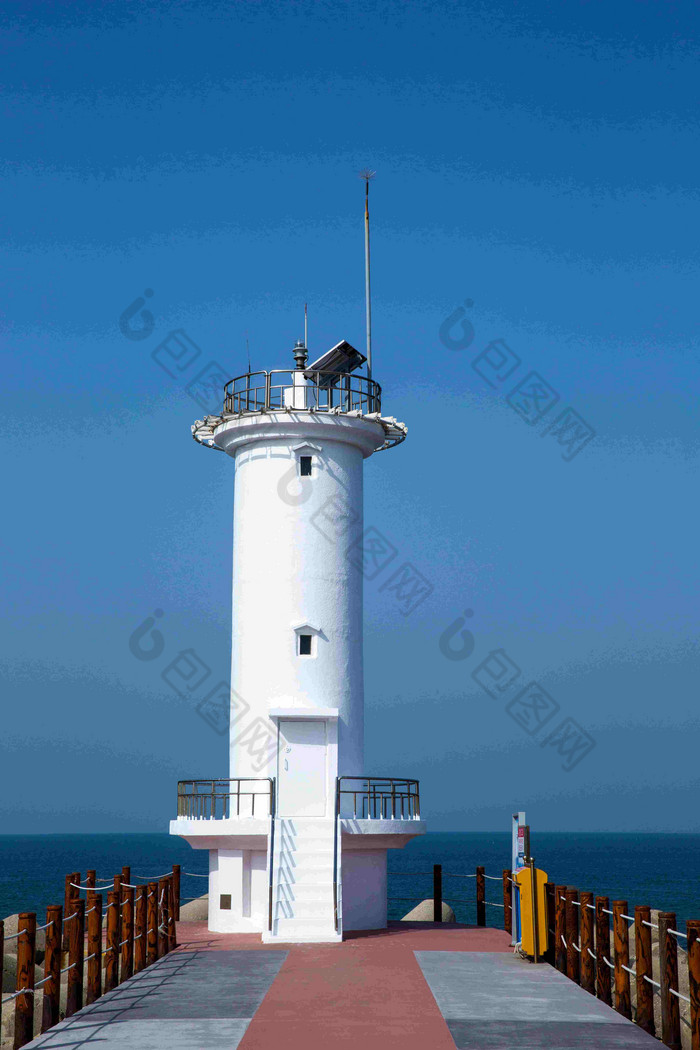 海岸港口白色灯塔建筑摄影图