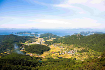 云南罗平油菜花彩色小房子<strong>远景</strong>拍摄