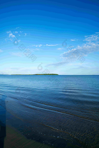 海滩云天空度假胜地风景摄影图