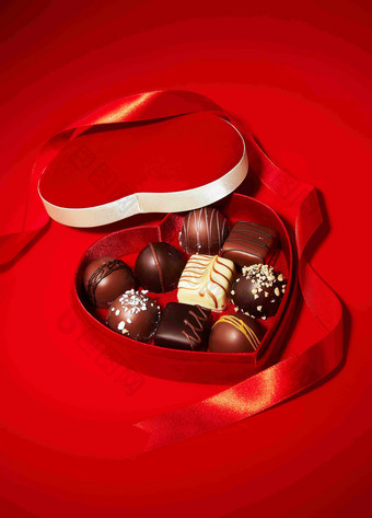 纪念日浪漫的丝带爱情爱心巧克力背景图