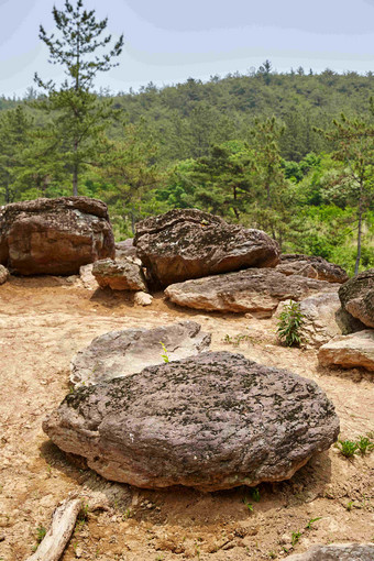 史前<strong>墓</strong>石牌坊网纹石头岩石风景摄影图