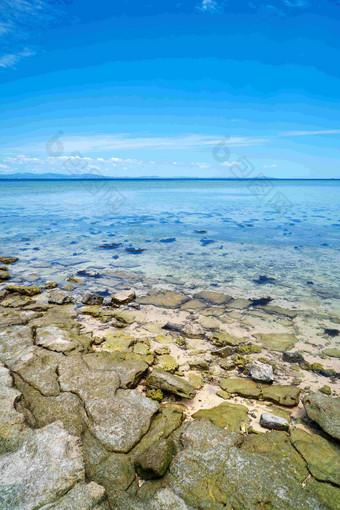 斐济海滩景观岩石海底风景图