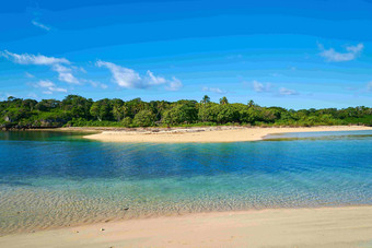海滩斐济度假胜地清澈海水f风景摄影图