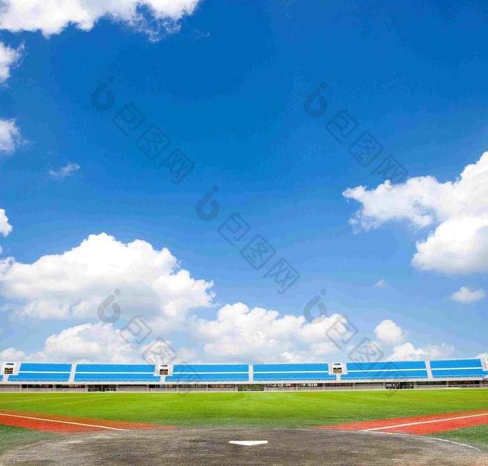 体育场看台上蓝天白云风景背景摄影图