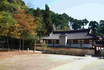 韩国一处老房子外观及四周