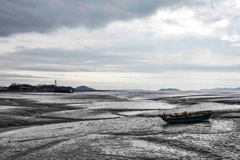 沿海沼泽地泥土风景摄影图