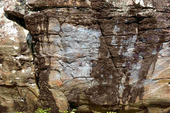 自然侵蚀的岩石摄影图