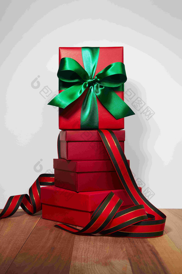 圣诞节丝带包装礼物盒静物摄影图