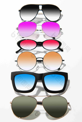 各种各样的眼镜太阳镜时尚场景图