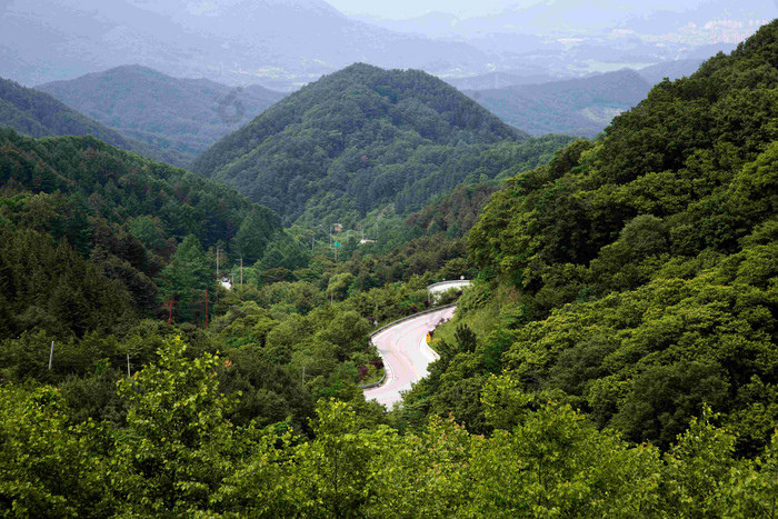 山区公路交通要道及自然风景