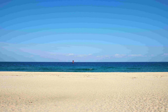 蓝蓝的天空湛蓝的海水还有沙滩海边海上风光