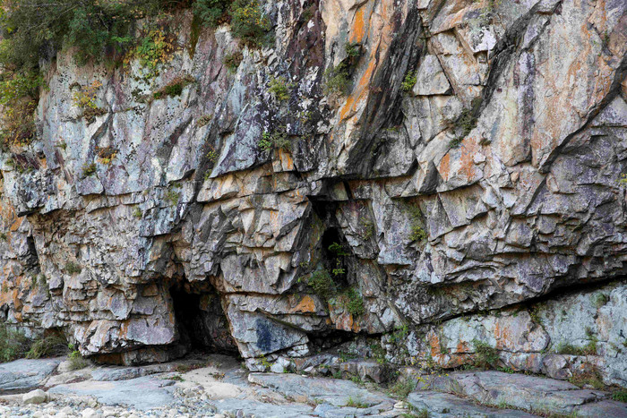 岩石悬崖峭壁风景摄影图