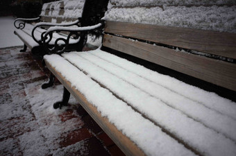 板凳上椅子雪冬天