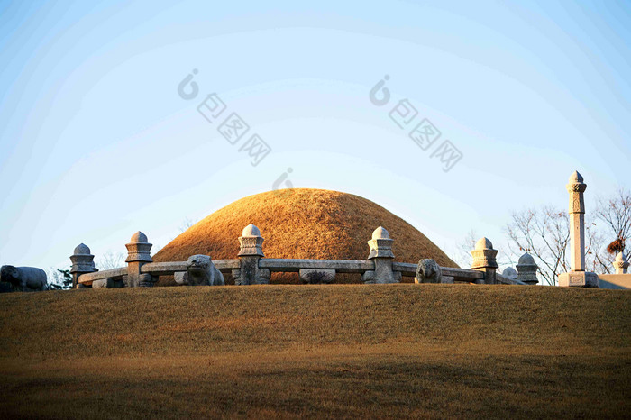 韩国皇家王朝墓地遗址景观
