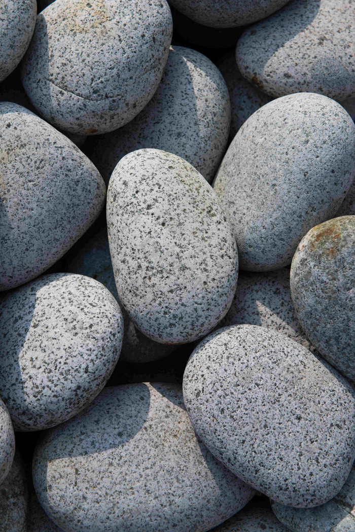 石头卵石许多很多