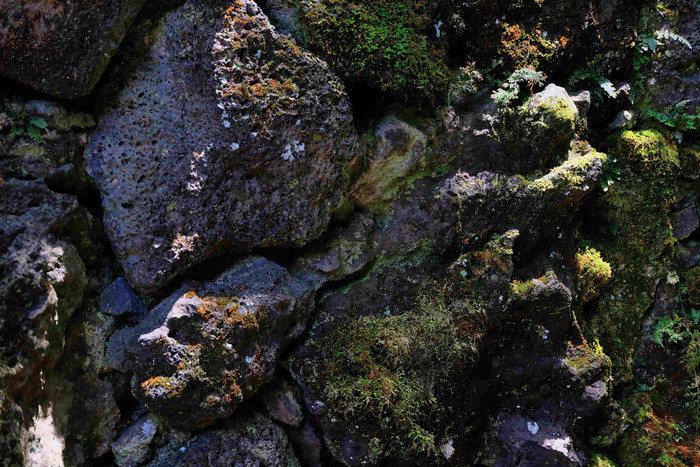 岩石莫斯火山礁石自然景观摄影图