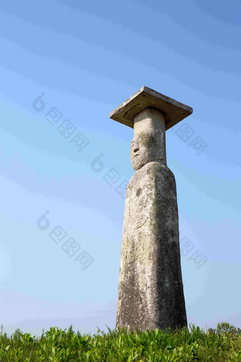 韩国全罗南道人像柱遗址建筑物摄影图