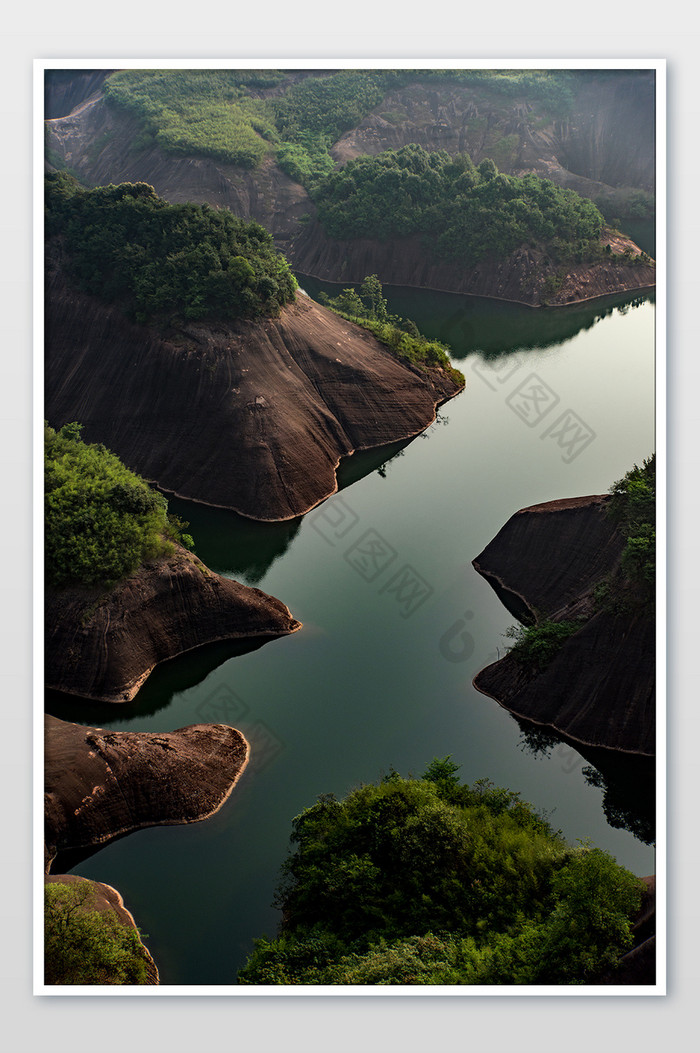 湖南郴州高椅岭丹霞地貌巨蜥湖摄影图片图片