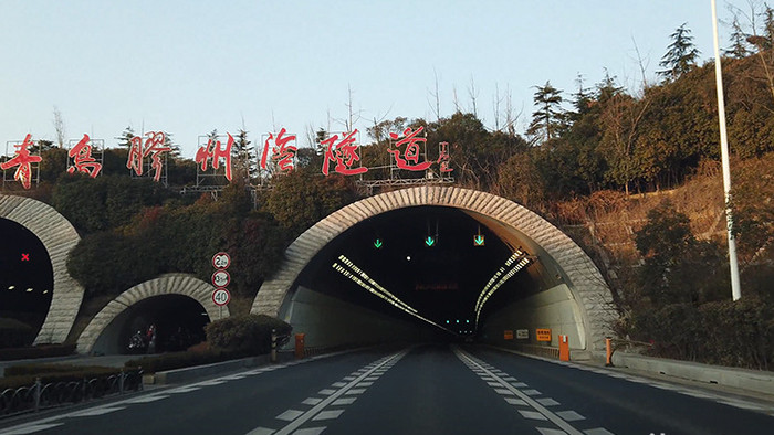 青岛胶州湾海底隧道