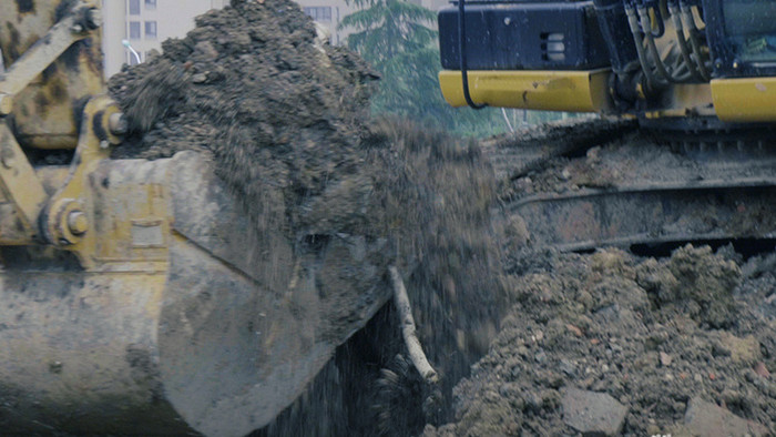 4K道路施工挖掘机打桩机实拍视频