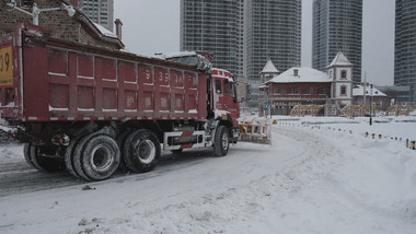 清雪除雪车辆清除路面积雪