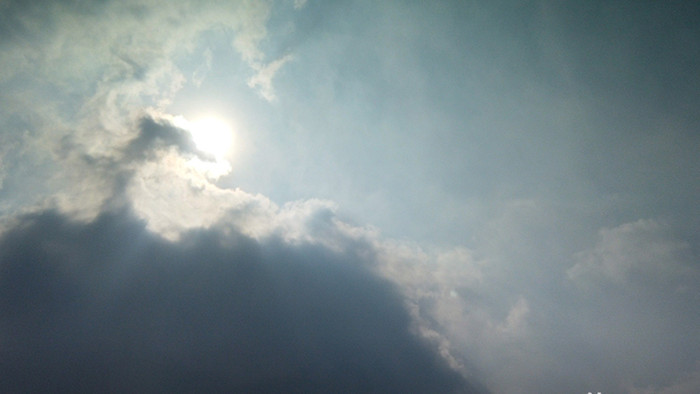 4K航拍延时云层翻滚阳光穿过云层时间流逝