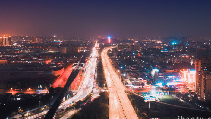 城市夜景交通车辆快速车流延时视频4K实拍