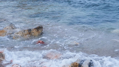 礁石海边浪花波浪大海海洋自然海洋实拍