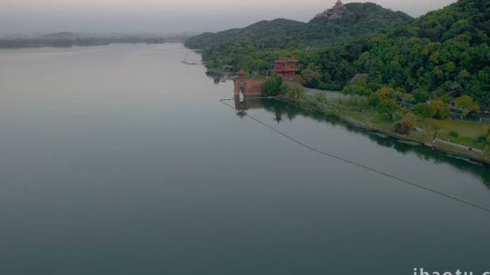 城市地标航拍武汉东湖磨山5A景区旅游视频