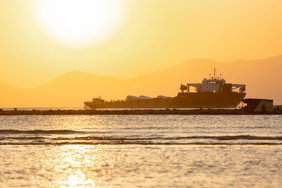 夏季大海海边日落