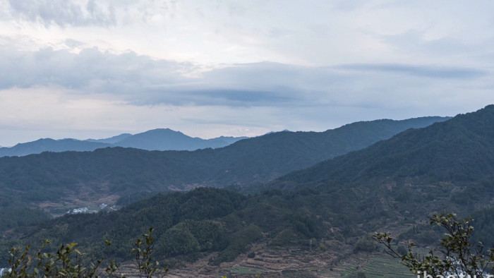 自然风光山区高山水墨风景8K延时