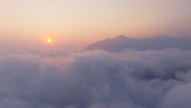 清晨日出云海山峰唯美风景航拍