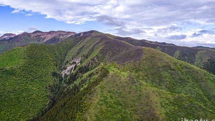 草原草甸高海拔高山山峰航拍延时