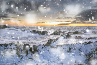 冬季美丽的雪景摄影图