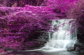 夏季瀑布风景