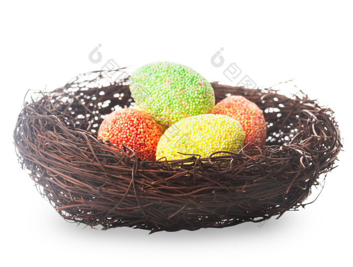 鸟巢里的彩色鸡蛋