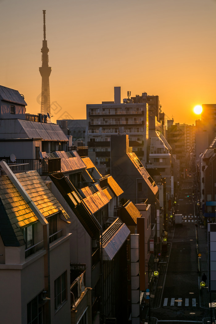 暗色调城市日出摄影图