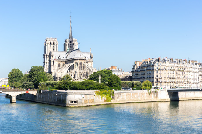 巴黎大教堂的美丽景色